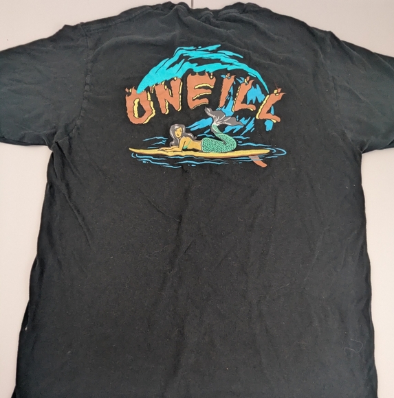 O'Neill Black T-Shirt Featuring A Mermaid On A Surfboard Large - Picture 1 of 6